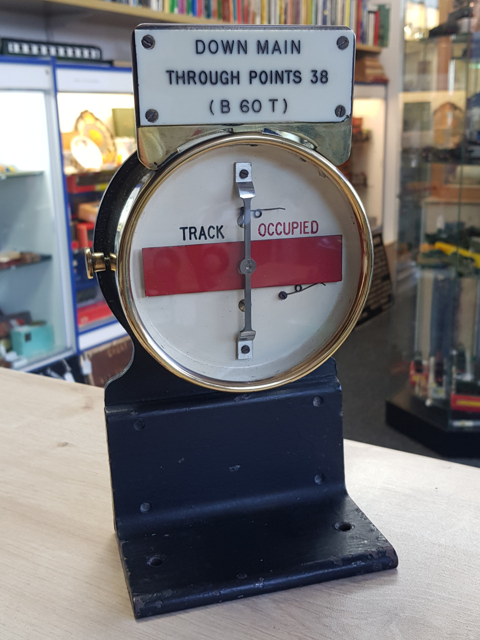 VT 5181. G.W.R. BRASS CASE TRACK CIRCUIT INDICATOR BY R,.E.THOMPSON
