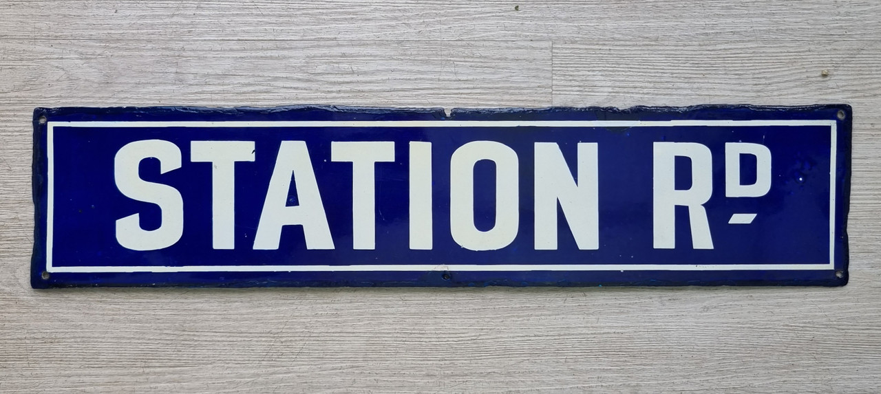 VT 5458. ENAMEL "STATION ROAD" SIGN.