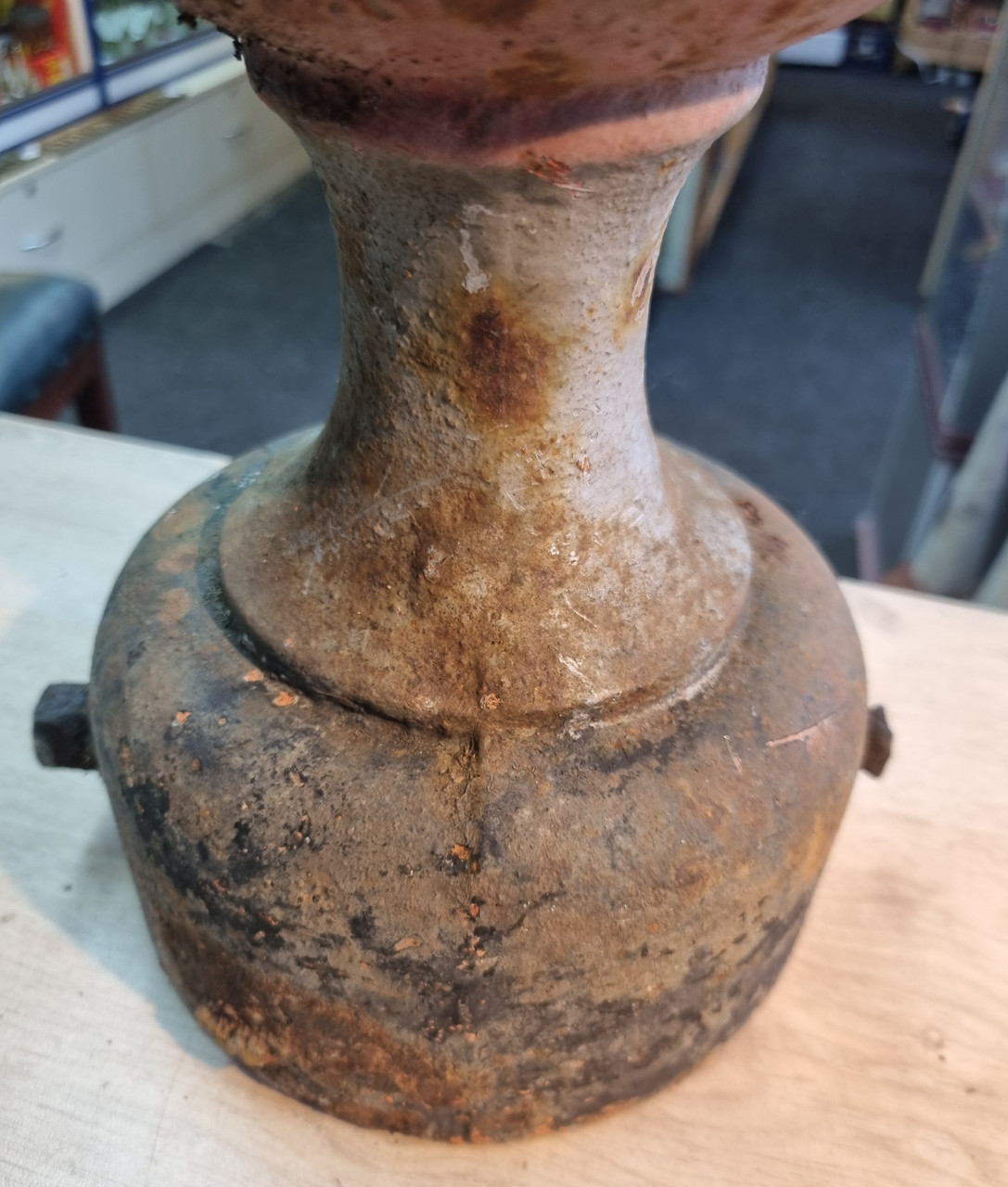 VT 6277  BR-WR CAST IRON ROUND POST SIGNAL FINIAL