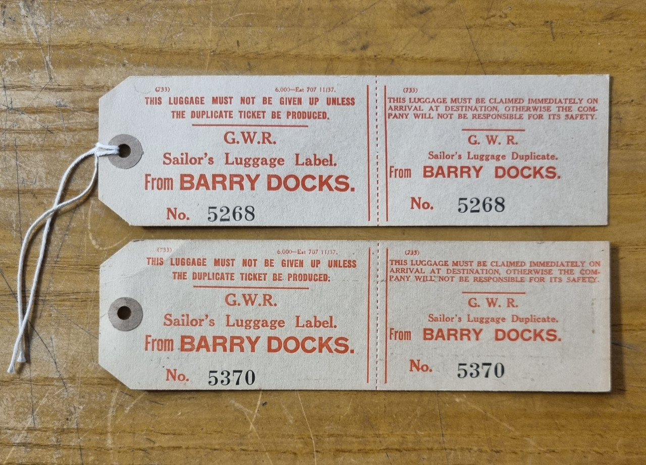 RA 7001  G.W.R. BARRY  DOCKSLUGGAGE LABELS IN EXCELLENT CONDITION