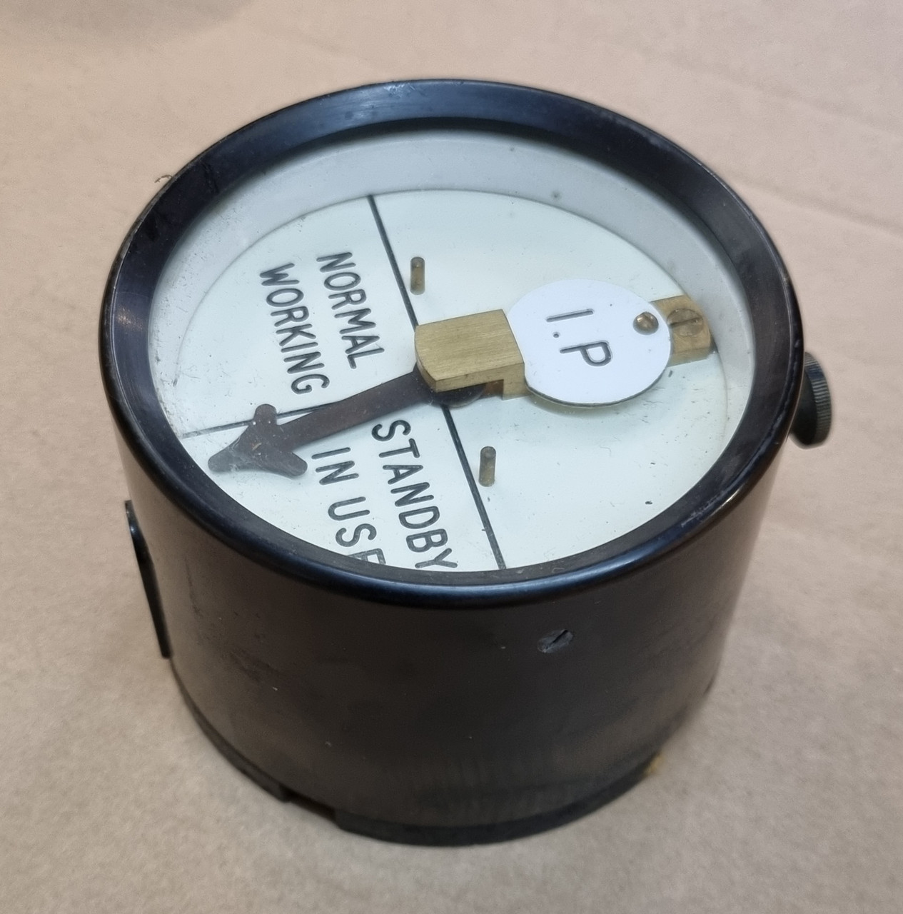 RA 7019  BR-WR BAKELITE  NORMAL / STANDBY INDICATOR