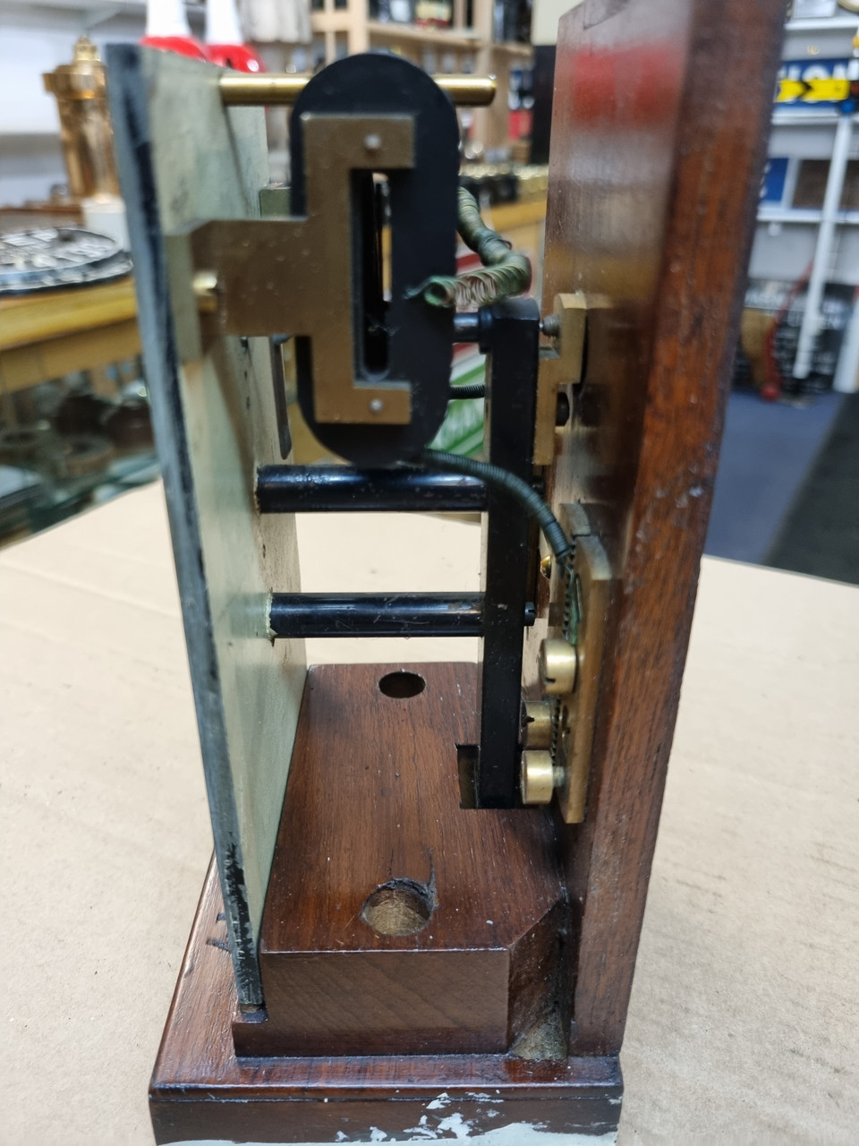 RA 7148  G.W.R. WOOD CASE TYERS & Co SIGNAL ARM REPEATER