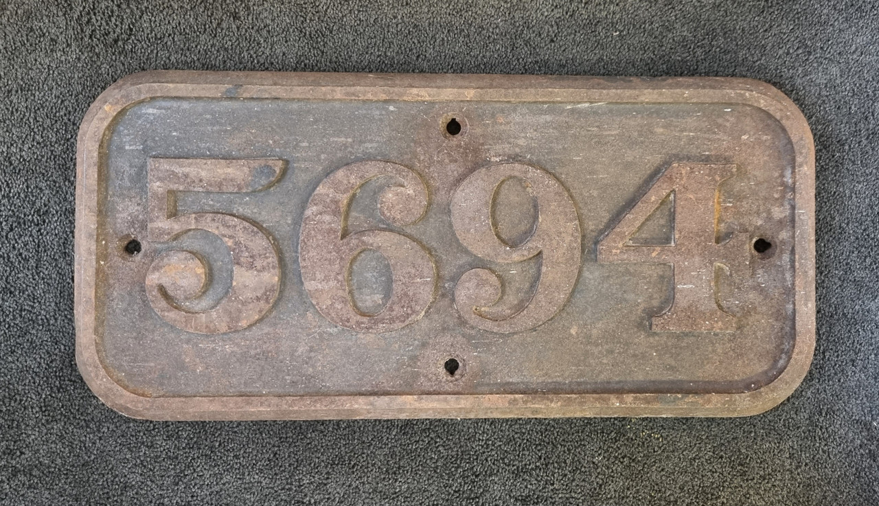 RA 7380  G.W.R. CAST IRON CABSIDE NUMBER PLATE  5694