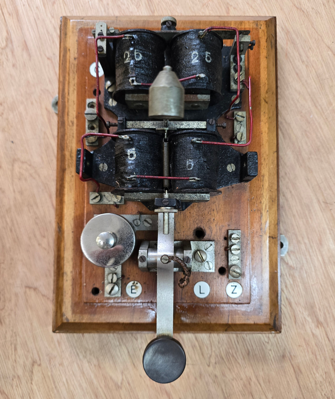 RA 7666   G.W.R. PATTERN THOMPSON & CO FLAT TOP DOME BLOCK BELL