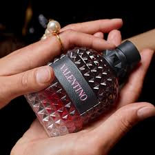 VALENTINO UOMO BORN IN ROMA INTENSE 1.7 EDP INTENSE (M)