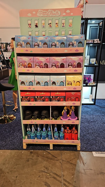 LARGE DISNEY PETITE BEAUTE PRE-FILLED DISPLAY (SET 1.7+3D SOAP) + (3D SHOWER GEL): FROZEN 2 ANNA, ELSA, CINDERELLA, BELLE, SPIDER MAN, DISNEY CARS, DARTH VADER, RAPUNZEL (C)  (SEE CATALOG)
