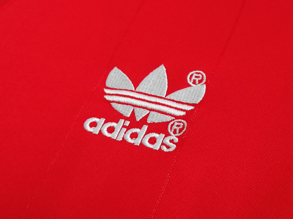 Manchester United 1983 Men's Home Retro Shirt