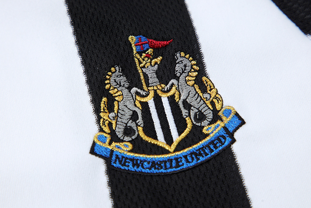 Newcastle United 03/05 Men's Home Retro Long Sleeve Shirt