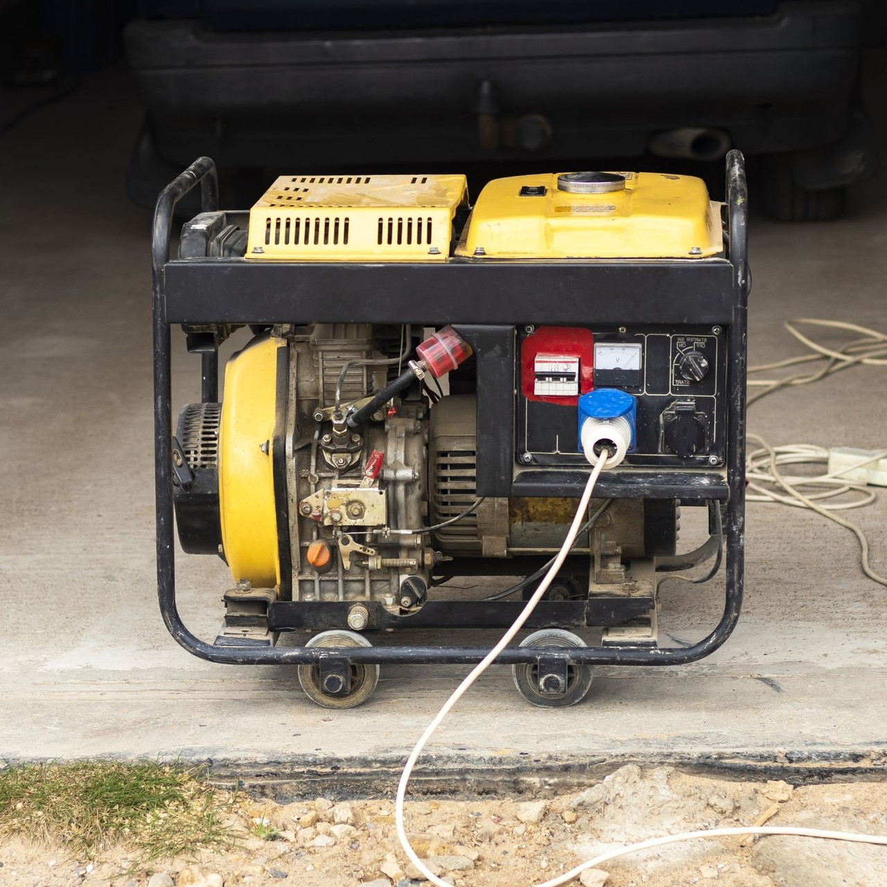 Factors To Consider Before Investing in a Backup Generator thumbnail image