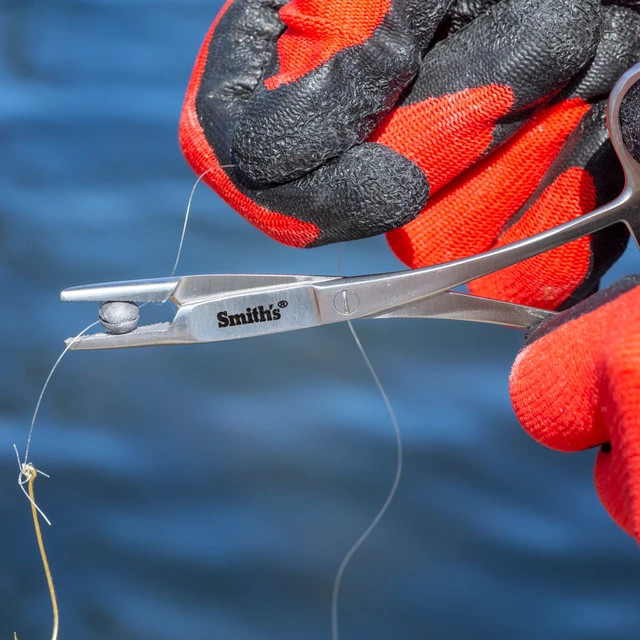 Smith's | 5.5 In Fly Fishing Forceps
