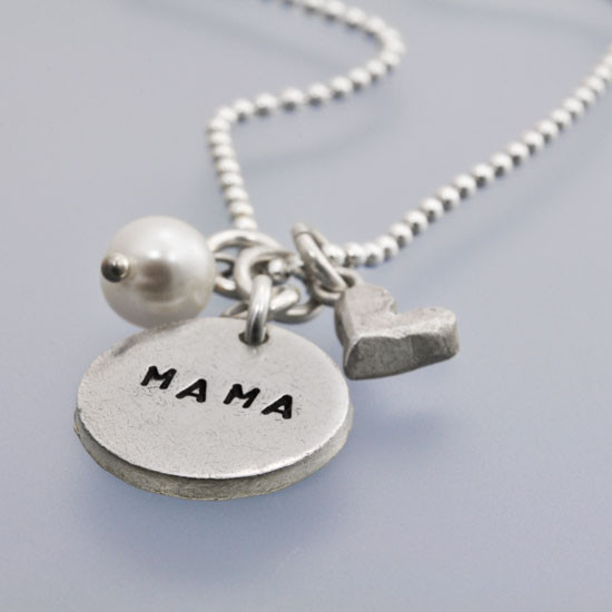Mom necklace with heart and pearl