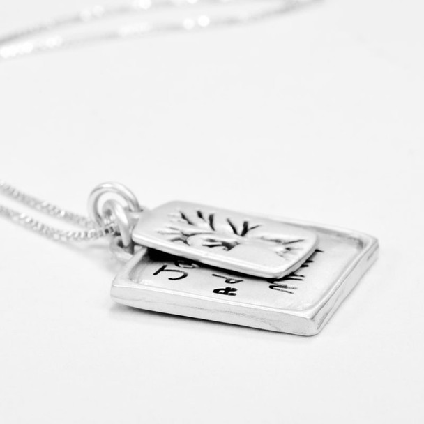 Raised edge handwriting square necklace