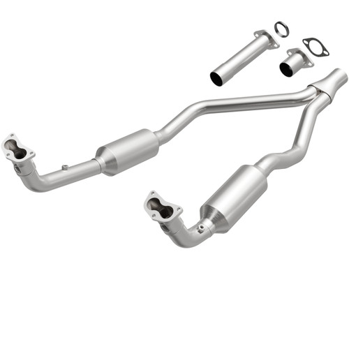 MagnaFlow 1990-1993 Land Rover Range Rover California Grade CARB Compliant Direct-Fit Catalytic Converter - 3391821