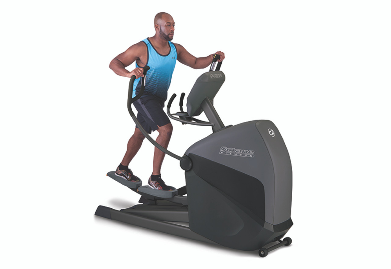 Octane Fitness XT 3700 Elliptical Cross Trainer