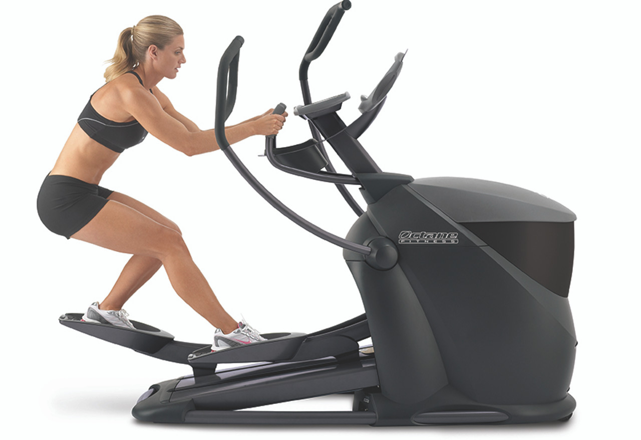 Octane Fitness PRO3700C Classic Elliptical Machine Fitness Outlet