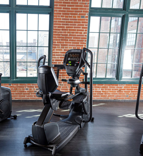 Octane Fitness Lateral X Elliptical