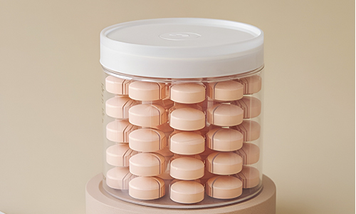 Puesta de pendientes de Farmacia Carmen Ortiz en Benacazón (Sevilla)