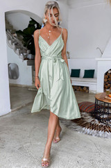 green flowy bare back midi summer dress