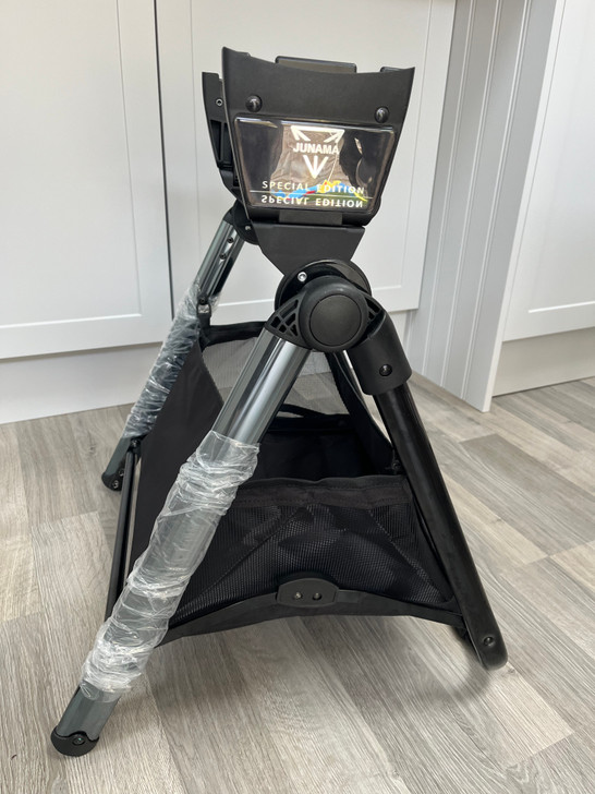 Carrycot Stand