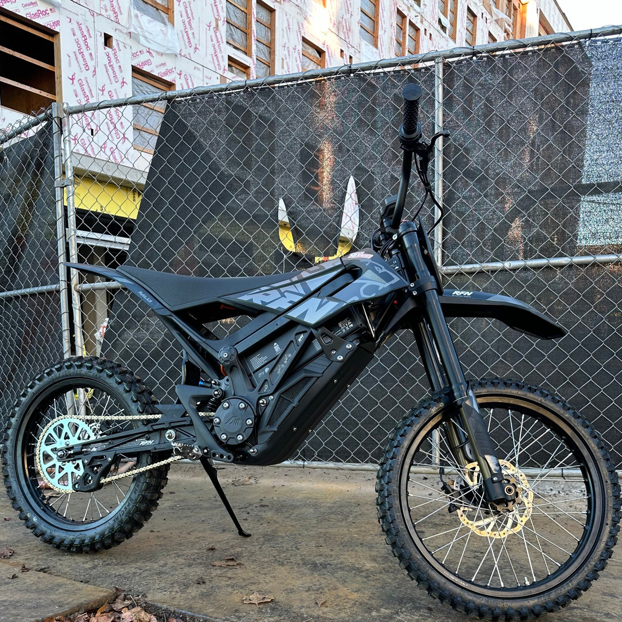 Apollo RFN Ares Rally Pro Electric Dirt Bike For Sale | 360powersports