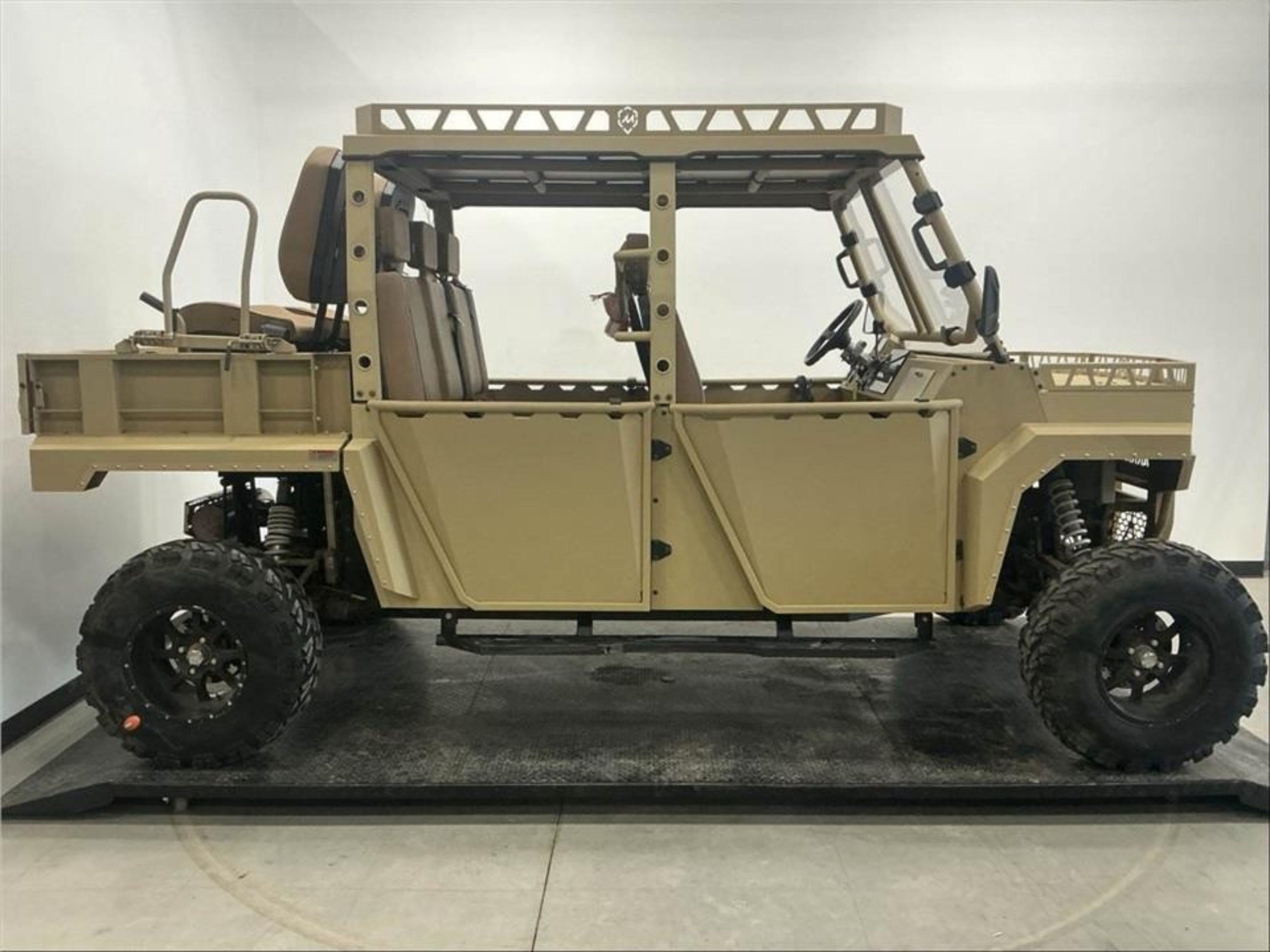 Pre-Owned 2023 Massimo Warrior 1000 MXD Crew for Sale – 1000cc 6-Seater 4x4 Utility UTV