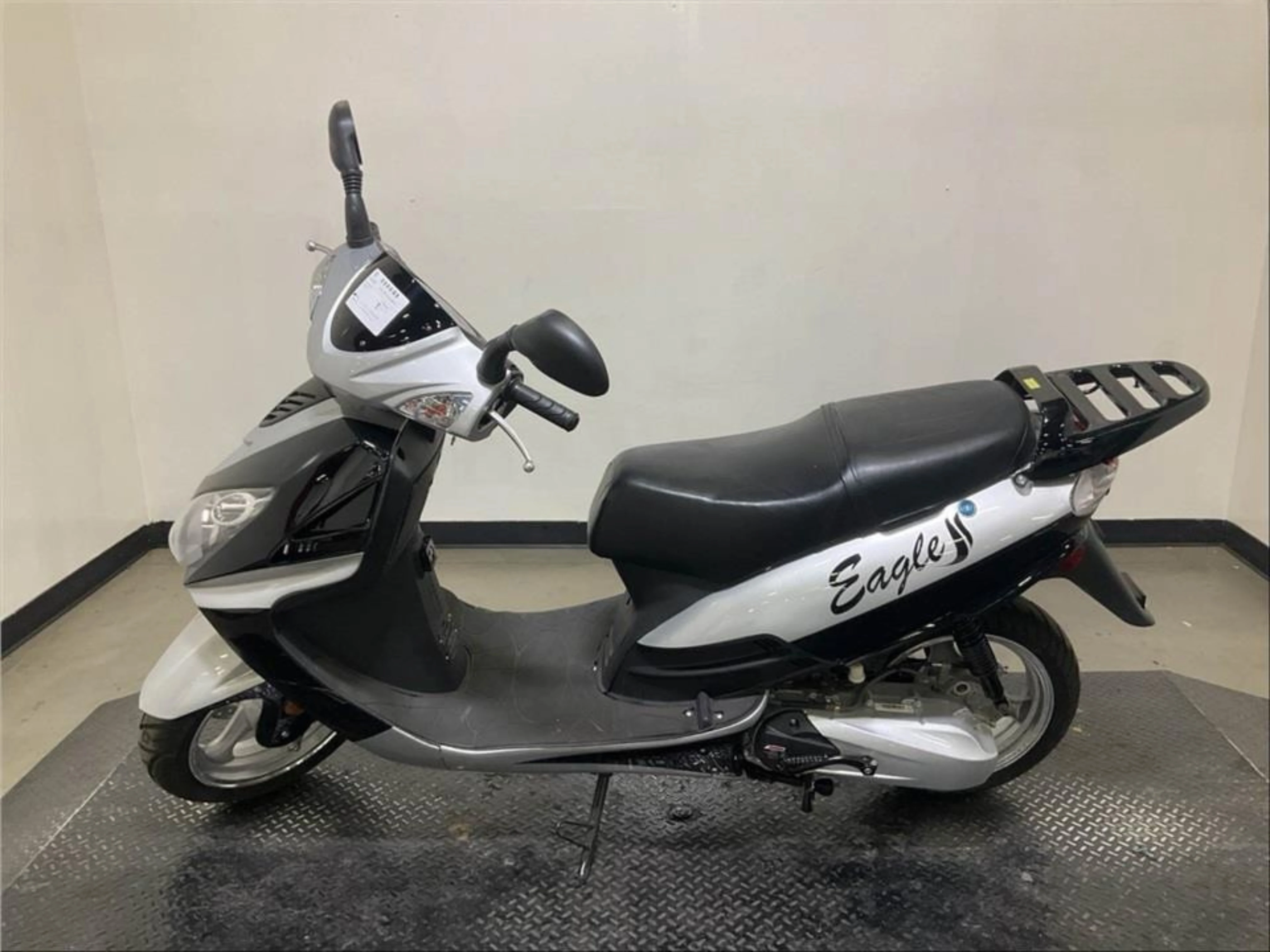 Pre-Owned 2023 Dongfang Eagle Scooter – Stylish Scooter - Fully Assembled And Tested