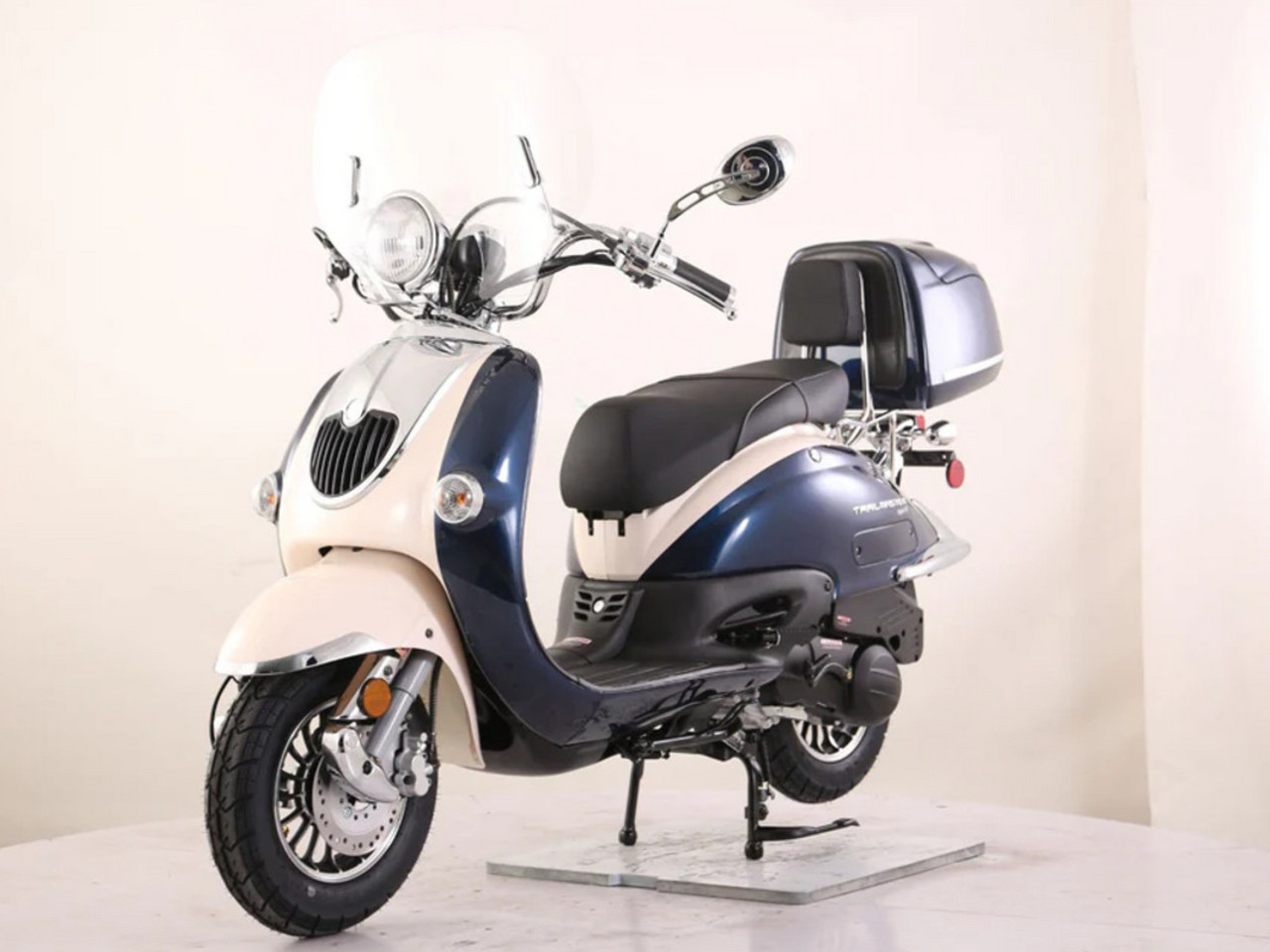 Trailmaster Sorrento 200A 200cc Scooter Kick & Electric Start Fully Assembled