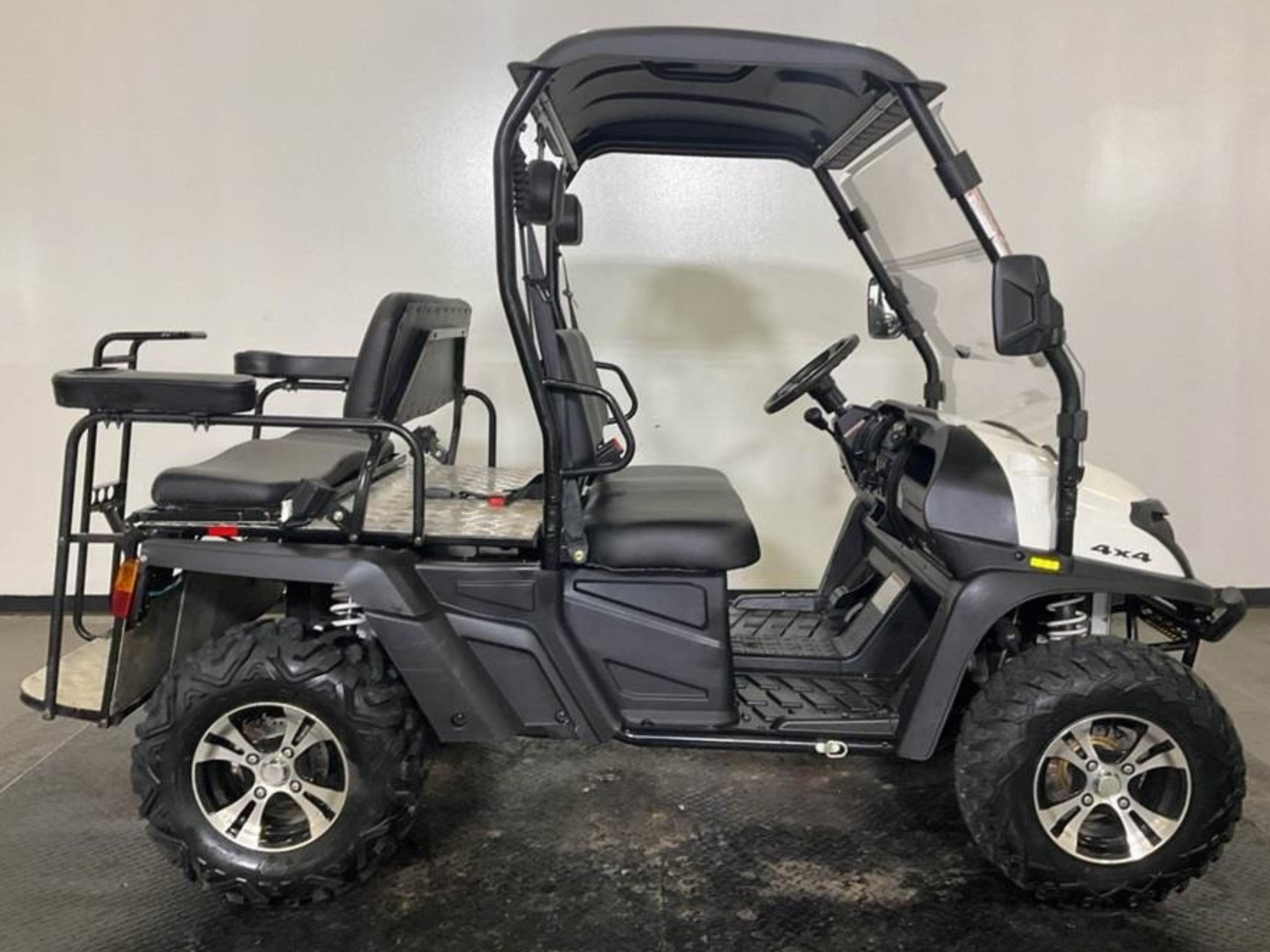 Pre-Owned 2023 TrailMaster Taurus 380 – 4×4 Utility UTV with EFI Power & Rugged Performance