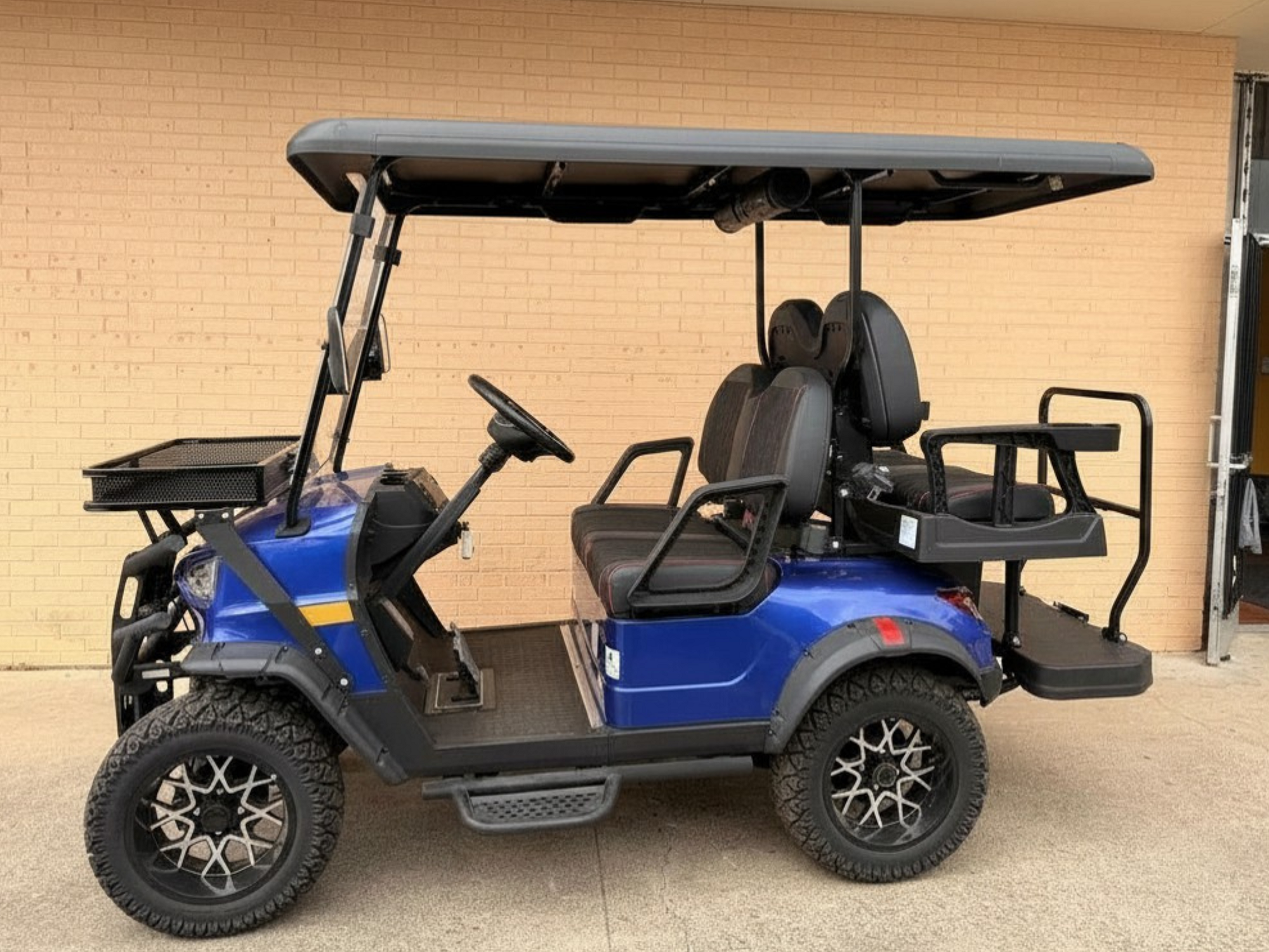 Pre-Owned 2024 Kandi USA Kruiser Electric 4P – 4 Passenger Electric Golf Cart with 5000W Motor