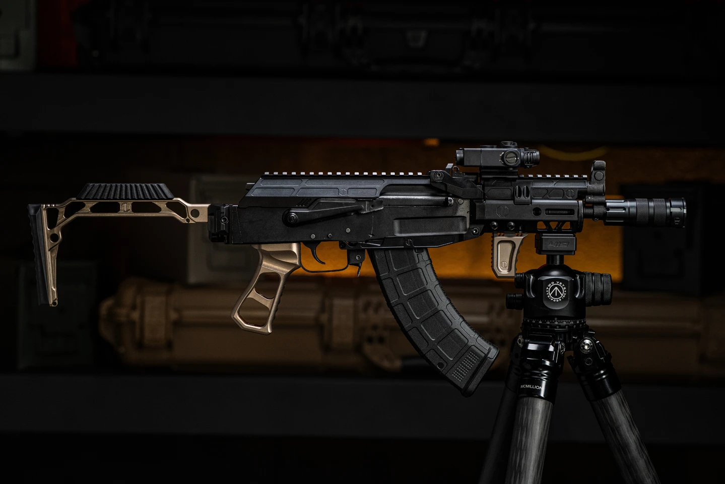 What Is the Difference Between 24x1.5 RH and 26x1.5 LH AK Mounts?