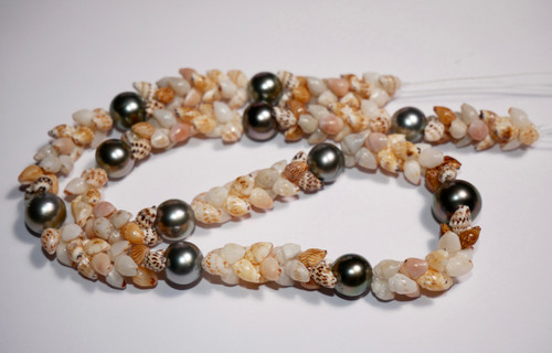 19” Momi & Tahitian pearls necklace #999
