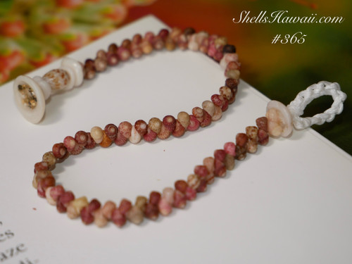 7 3/4” Kahelelani shell bracelet #365