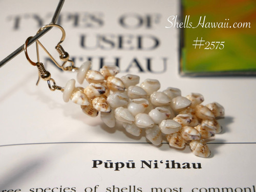 2″ Niʻihau Momi shell earrings in vibrant blue ʻUliʻuli and sunny yellow Lenalena shells, handcrafted with island-color contrast and 100% Niʻihau shells.