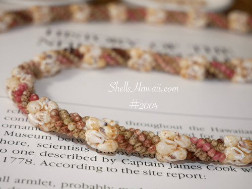 Momi and kahelelani shells lei