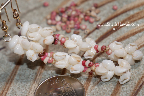 nier_2562
Niʻihau shell earrings in Kipona style made with genuine Momi and Kahelelani shells, handmade Hawaiian jewelry gift with beach style design