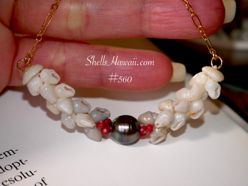 PD_560
Niʻihau shell Pikake style pendant necklace with Tahitian peacock pearl, handmade Hawaiian shell jewelry with Momi and Kahelelani shells