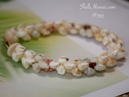 Hawaiian shell bracelet with Niʻihau momi and kahelelani shells lightweight everyday beach jewelry