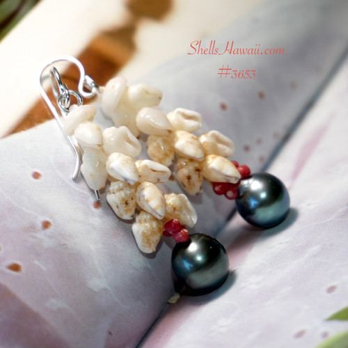 Kahelelani ニイハウシェル　イヤリング Ni'ihau Shell Earrings – Handcrafted Hawaiian Earrings with