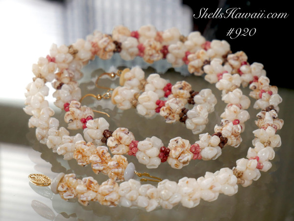Option 1 (Niʻihau shell lei):
26″ Niʻihau shell lei and earring set—Crown Flower style with rare Momi and Kahelelani shells in vibrant hues Option 1 (Niʻihau shell lei):
26″ Niʻihau shell lei and earring set—Crown Flower style with rare Momi and Kahelelani shells in vibrant hues