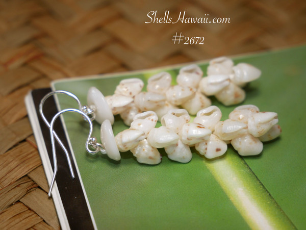 nier_2672
Ocean inspired Pikake style Hawaiian shell earrings made with off white Momi shells from Niʻihau with natural brown speckled flecks