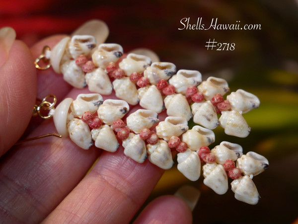 nier_2718
Niihau shell earrings Heleconia flower style with creamy Momi shells and pink Kahelelani accent handmade design