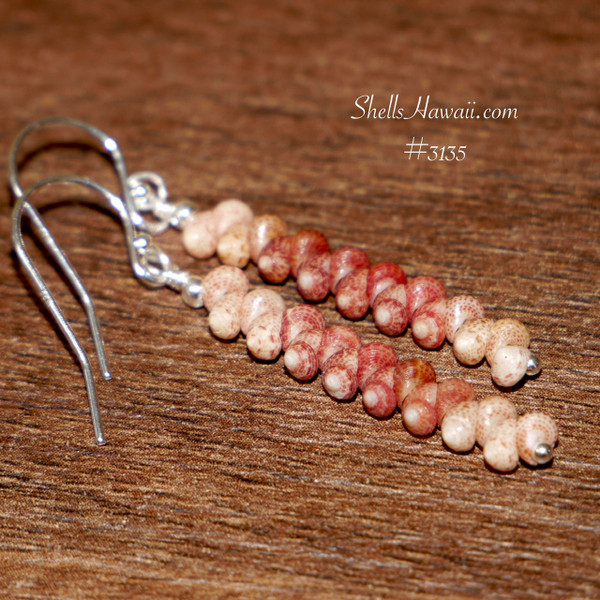 nier_3135
Minimalist Kahelelani shell drop earrings made with genuine shells from Kauai in natural brown and light burgundy, lightweight dainty Hawaiian jewelry