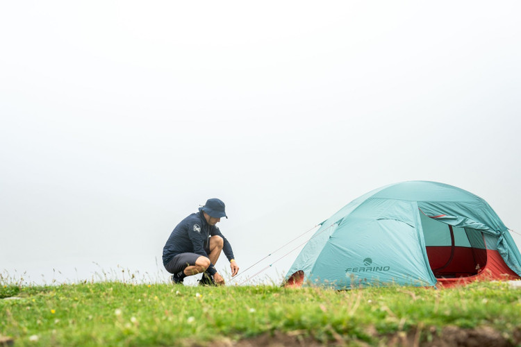  Ultralight MTB Essentials: Hans Becking’s Gear Choice