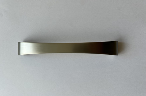 Tapered Middle Bow Handle 160cc  Satin Nickel