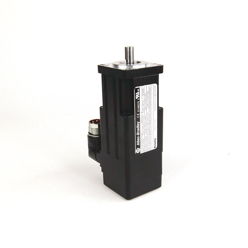 SERVOMOTOR MPL, 460V, 7000RPM, FRAME 63MM, ENCODER UNA VUELTA, CON CUNA, CON FRENO, 0.39KW - MPLB1530UEJ74AA