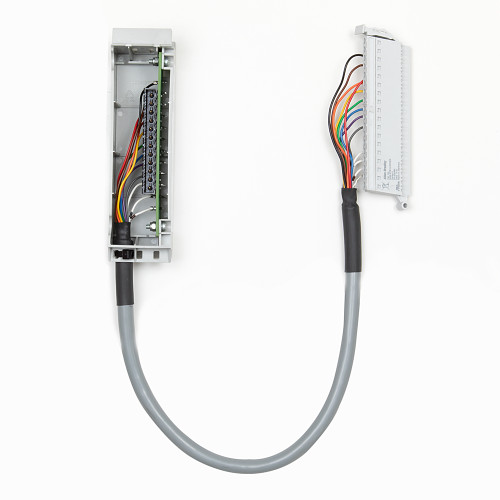 CABLE DE CONVERSIÓN PARA EL SISTEMA DE CONVERSIÓN DE CABLEADO DE CAMPO 1746-NI - 1492CM1746M06