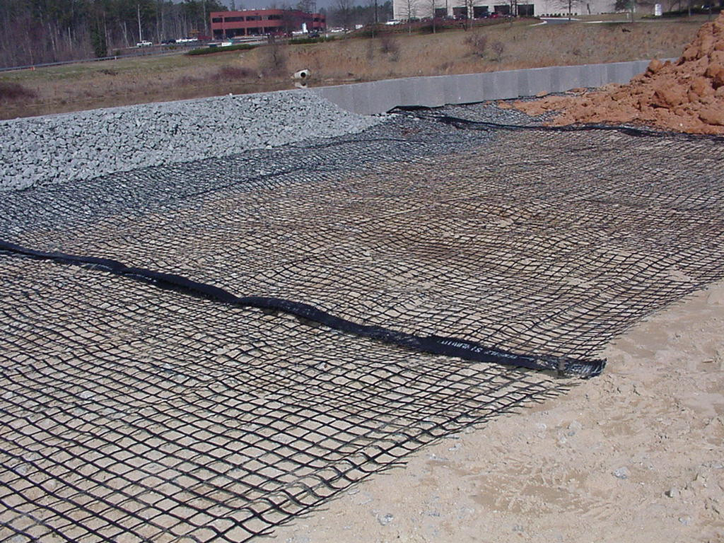 Mirafi 5XT Miragrid Geogrid 12' x 150' (200 Sq. Yds) - The