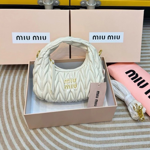 Miu Miu Wander Matelasse Nappa Leather Hobo Mini-Bag in White