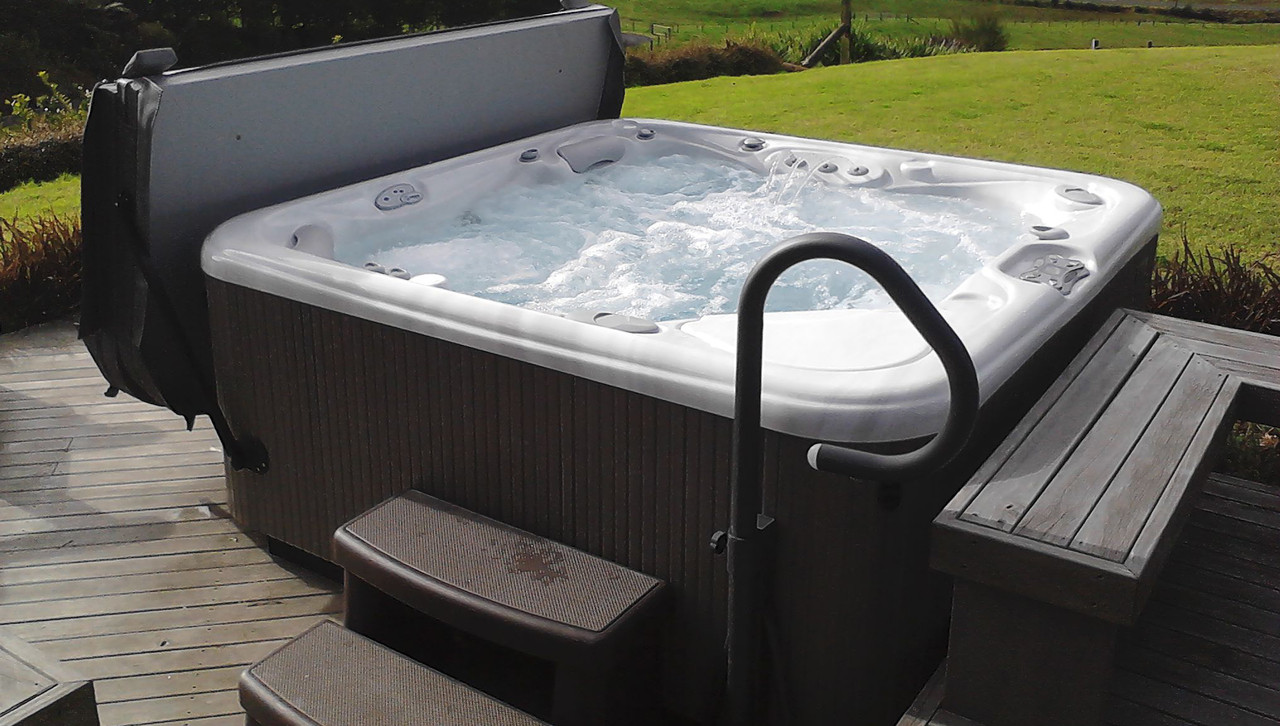 Cover Cradle II Effortless single handed cover removal. Ford Hot