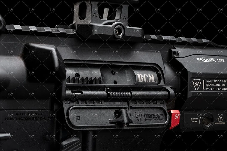 Strike Industries AR Overmolded Ultimate Dust Cover | Dust Cover | .223 / 5.56 | SI-AR-OMUDC-223